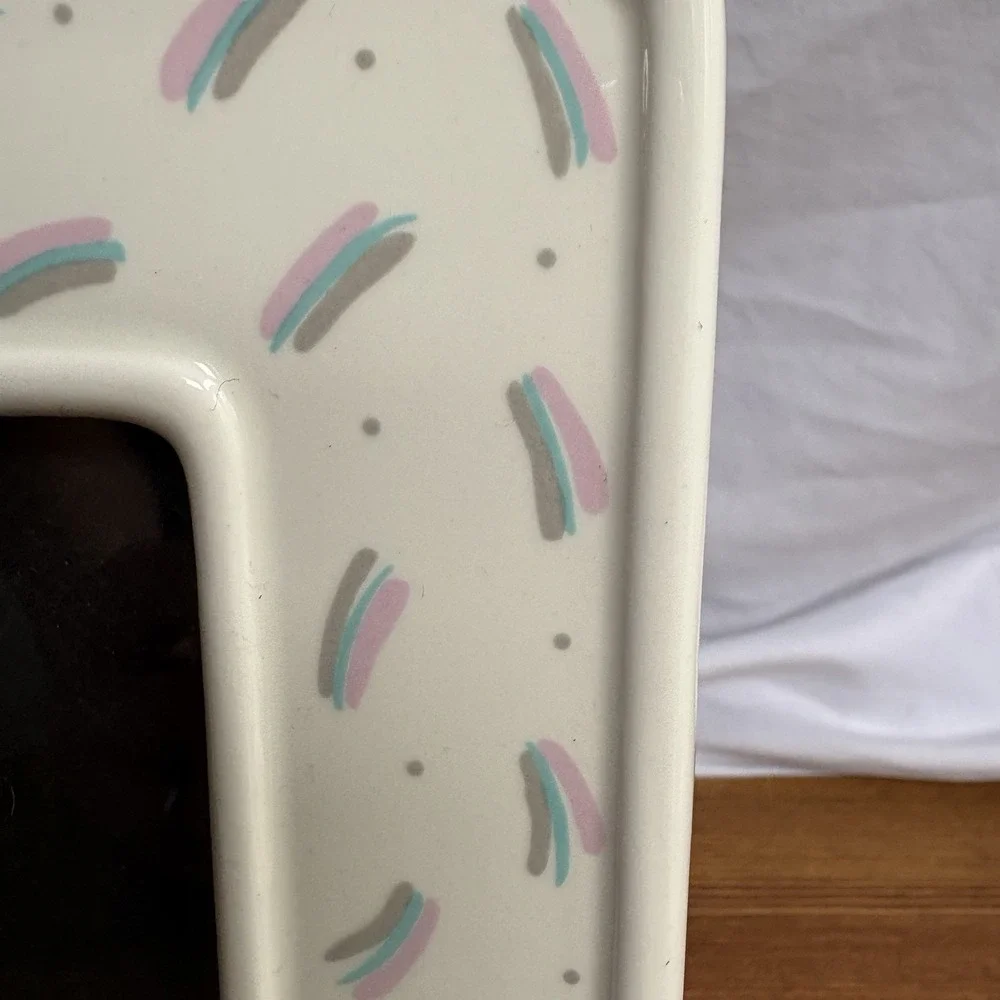 Vintage Retro Ceramic Picture Frame Confetti Pattern White Pink Blue 5x7